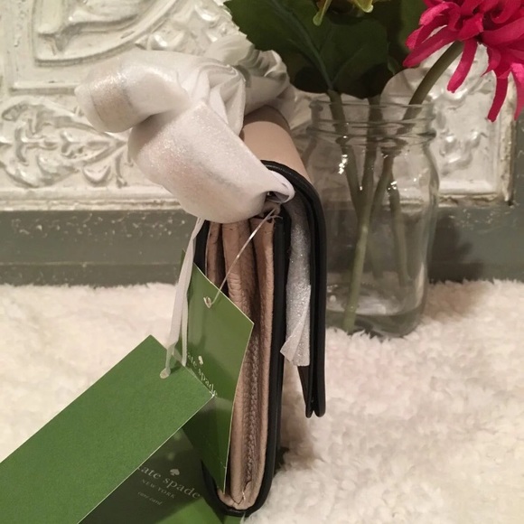 🌸🆕 Kate Spade Crossbody Purse🌸Sold - Picture 3 of 6